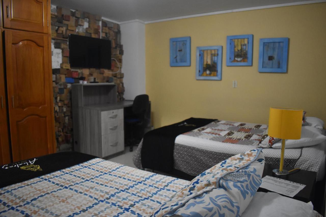 Hotel Alcatraz Yarumal Δωμάτιο φωτογραφία
